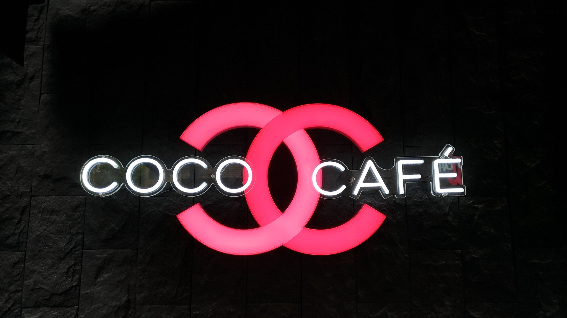 CHANEL COCO CAFÉ
