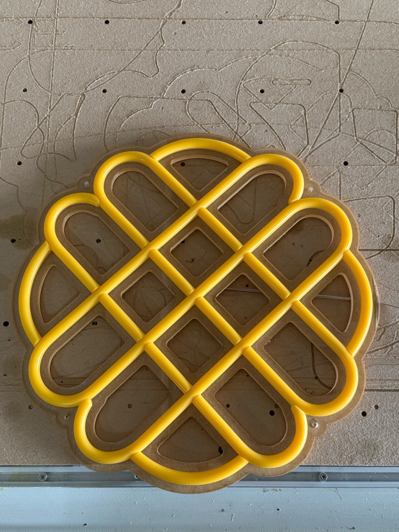 CY彩黃色 - 未亮燈狀況